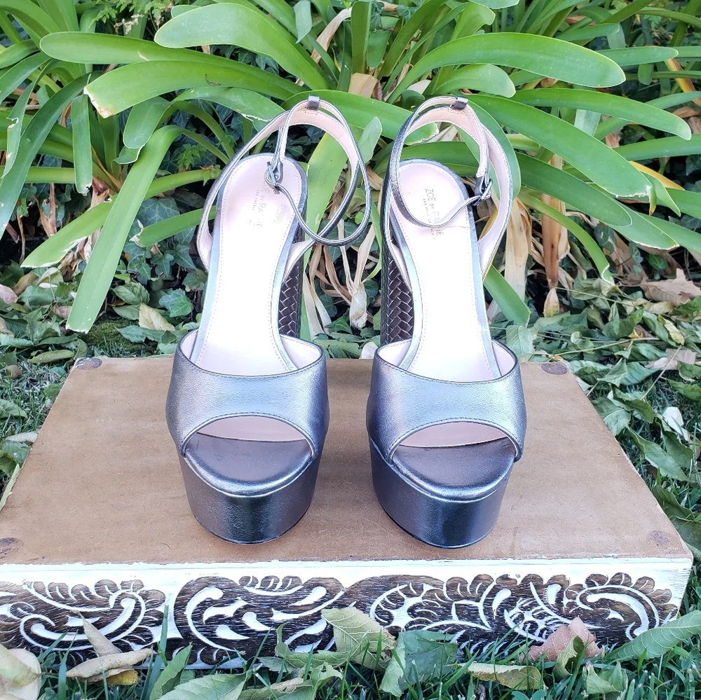 NWOB Rachel Zoe Metallic Gray Platform Sandals